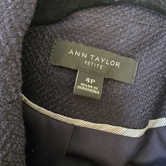 Ann Taylor Petite Blazer - Picture 3 of 3